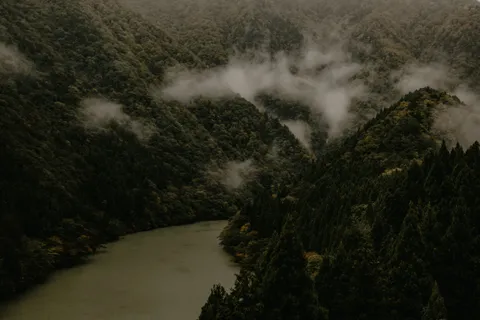 Travel & Destination – frame 19
