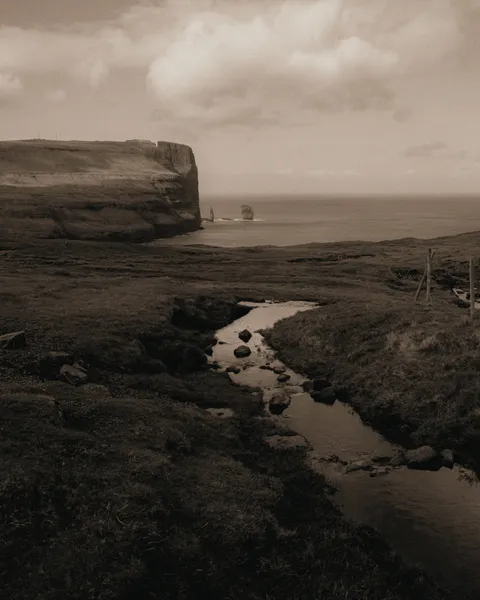 Travel & Destination – frame 05