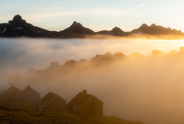 A morning from the books in Tasiilaq. - Photo by Philipp Mitterlehner - Visit Greenland-min