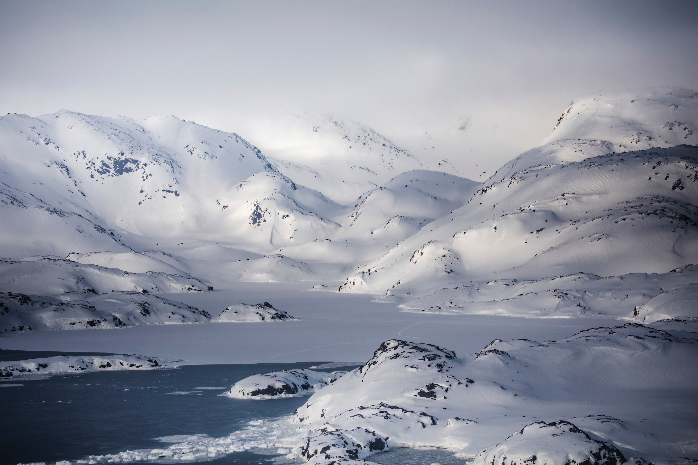 Transfer view. Tasiilaq - Kulusuk. Photo by Aningaaq Rosing Carlsen - Visit Greenland